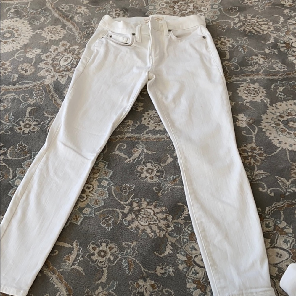 Gap skinny white denim